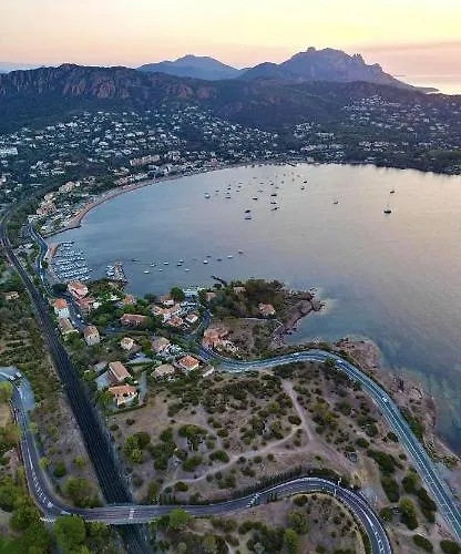 Апартаменты Grand T2 48m2 Calme Parking Port Santa Lucia Сен-Рафаэль