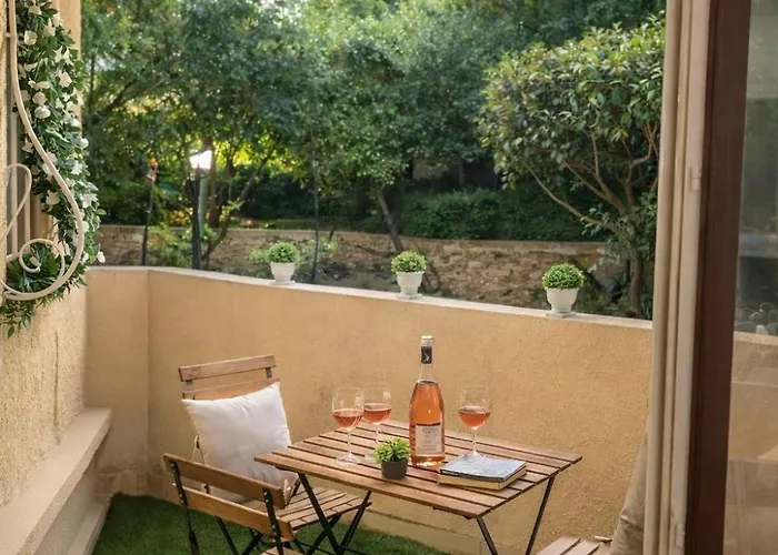 Grand T2 48m2 Calme Parking Port Santa Lucia Apartment *